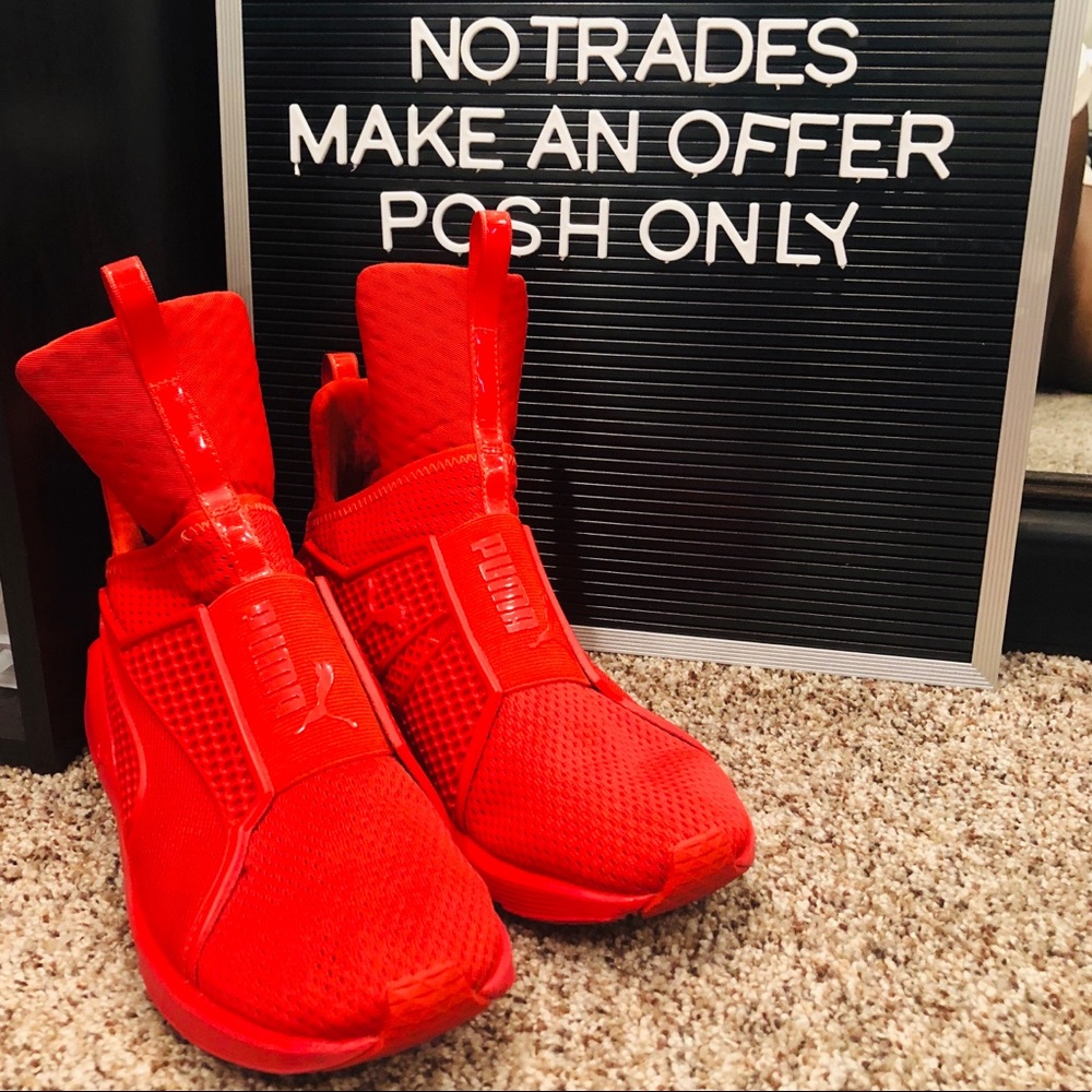 FENTY X RIHANA ** lowest**